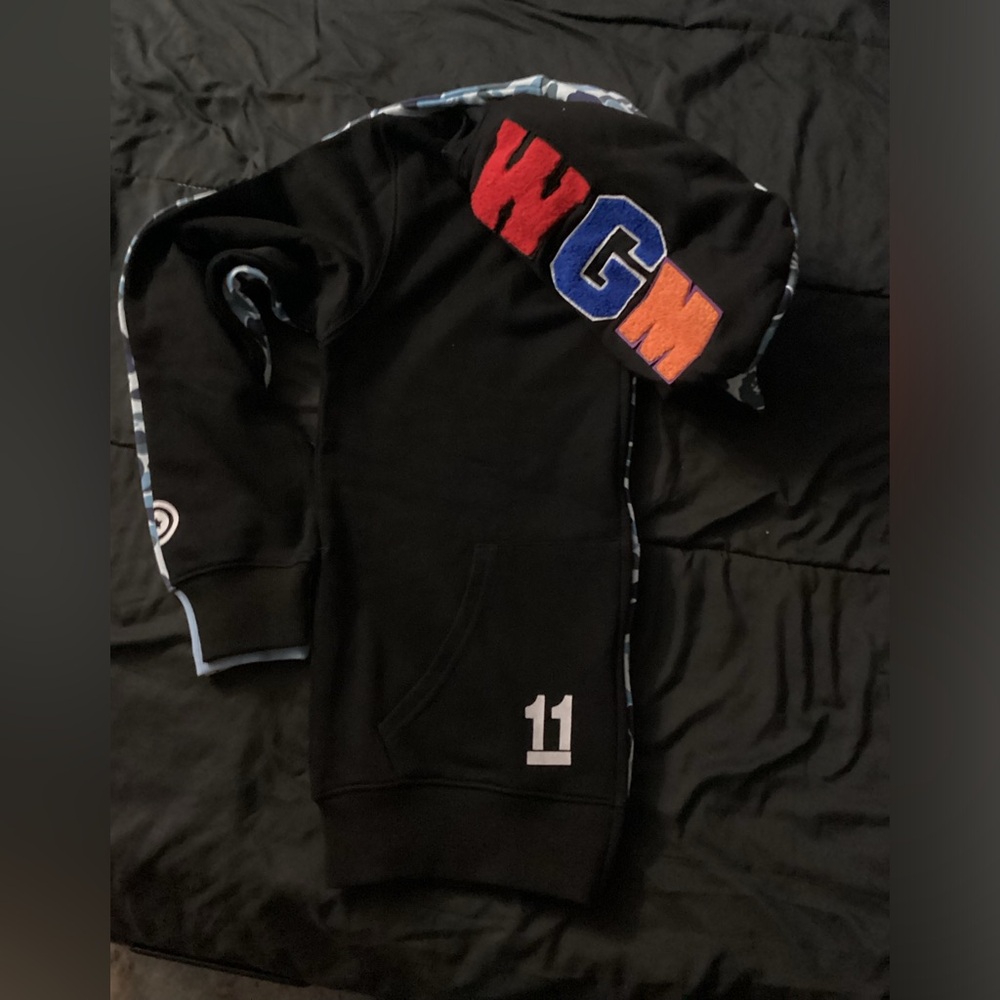 BAPE hoodie size L